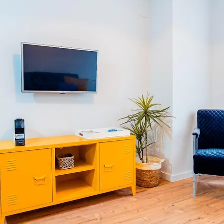 Emotions Trindade Flat *