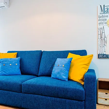 Emotions Trindade Flat *