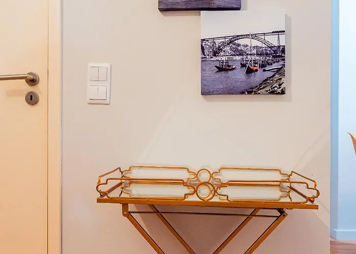 Emotions Trindade Flat Porto