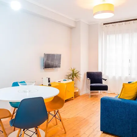 Emotions Trindade Flat